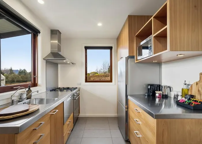 Wisteria By Sotheby's Luxury Homes Holiday home Wanaka