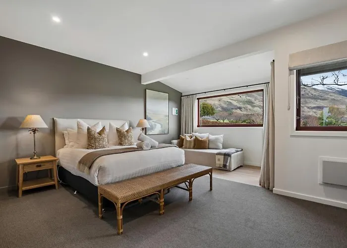 Wisteria By Sotheby's Luxury Homes *