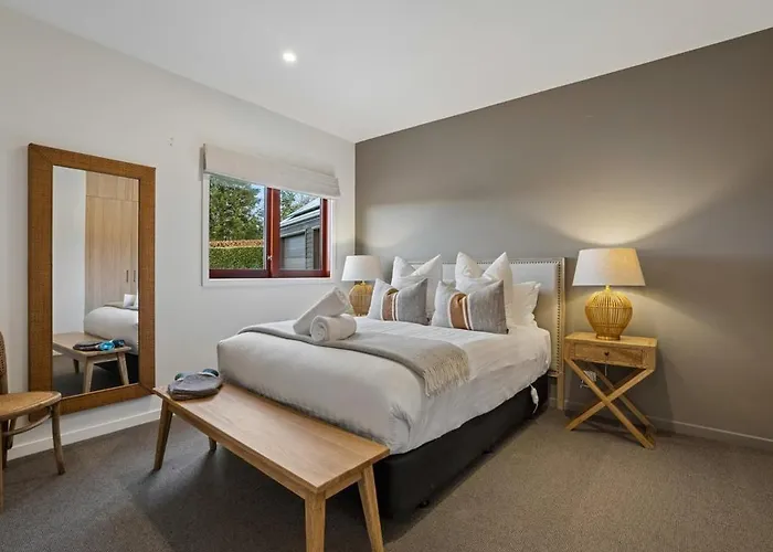 Holiday home Wisteria By Sotheby's Luxury Homes Wanaka
